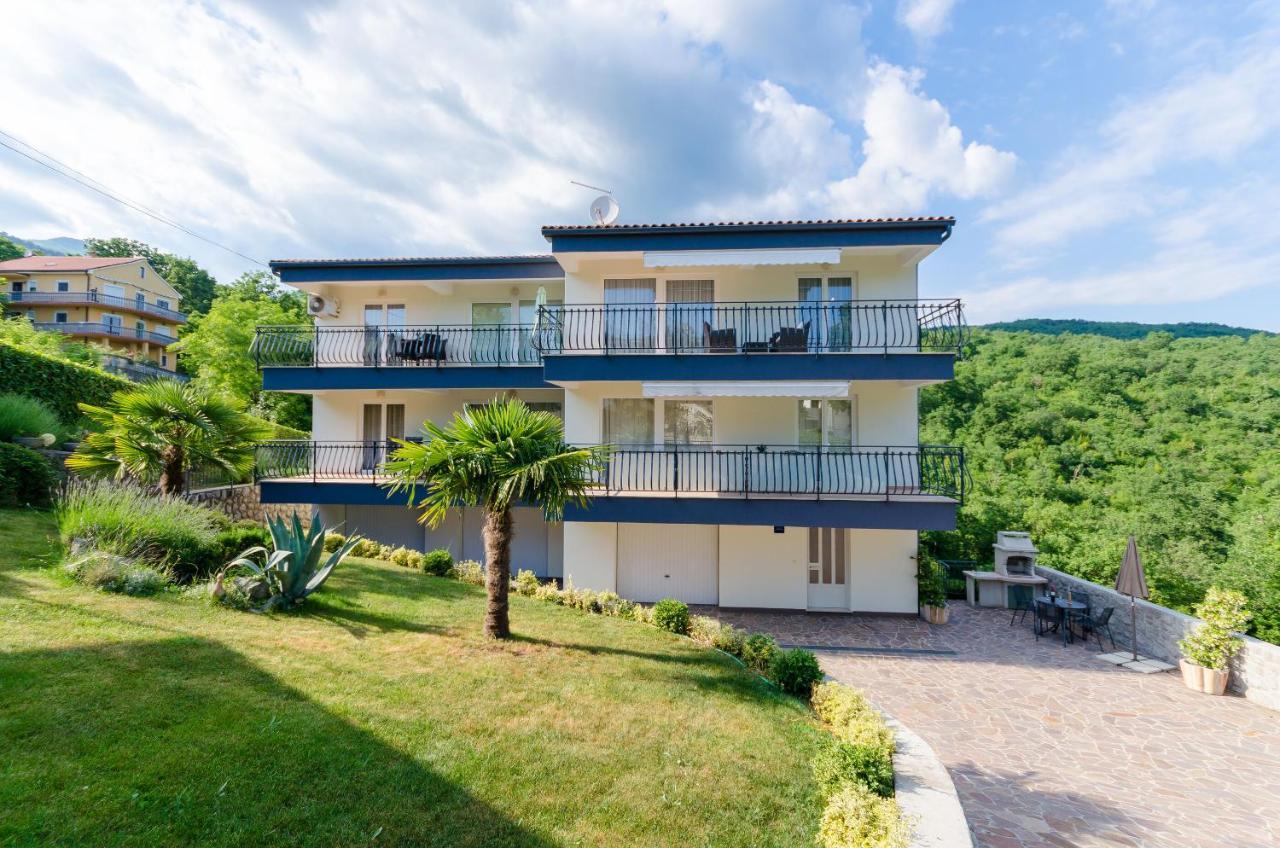 Apartments Marijana Icici Bagian luar foto