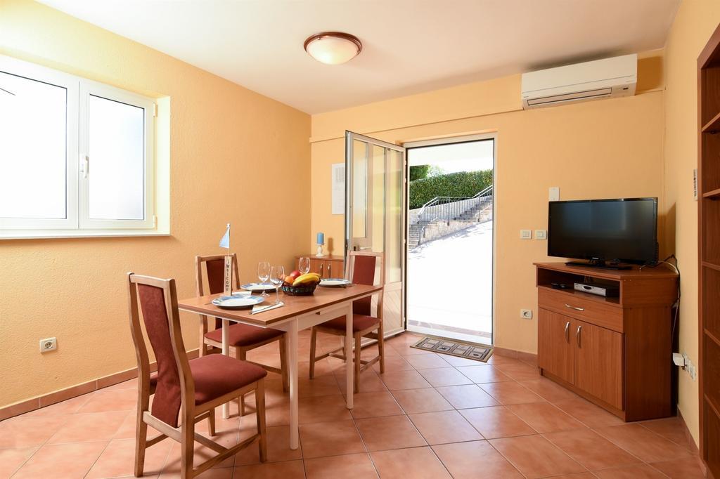 Apartments Marijana Icici Bagian luar foto